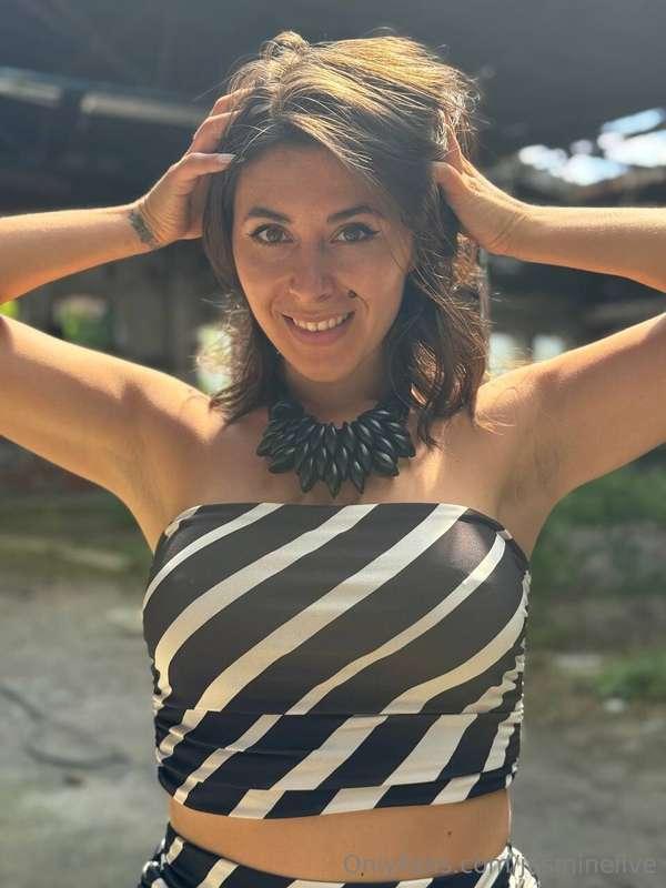 Caught in a sunny moment… no filters, just me ☀️Tell me, bab..