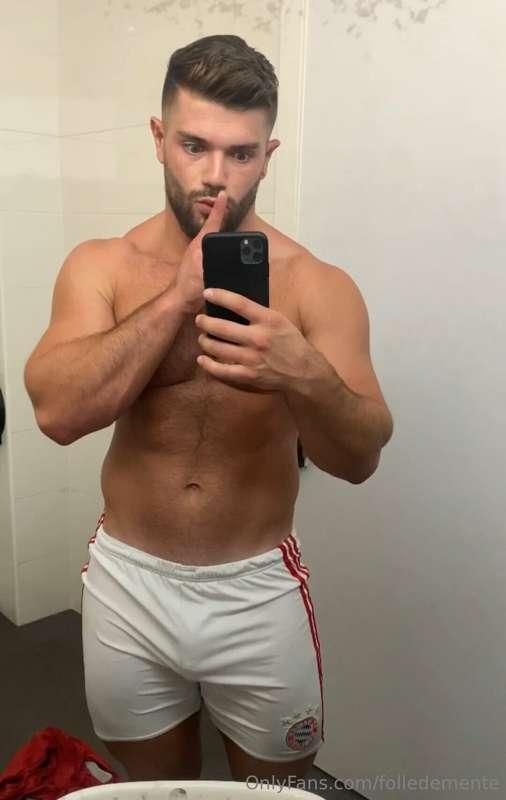 I got so horny during my workout that I just had to go and s..