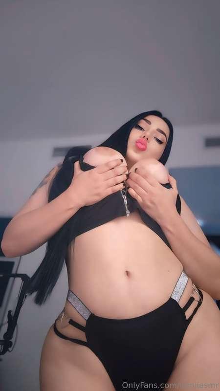 Qué Rico 🤤🔥 DISFRUTAR💋💋💋💋 este Mes de Abril 😘😘😘 de nuevo a t..