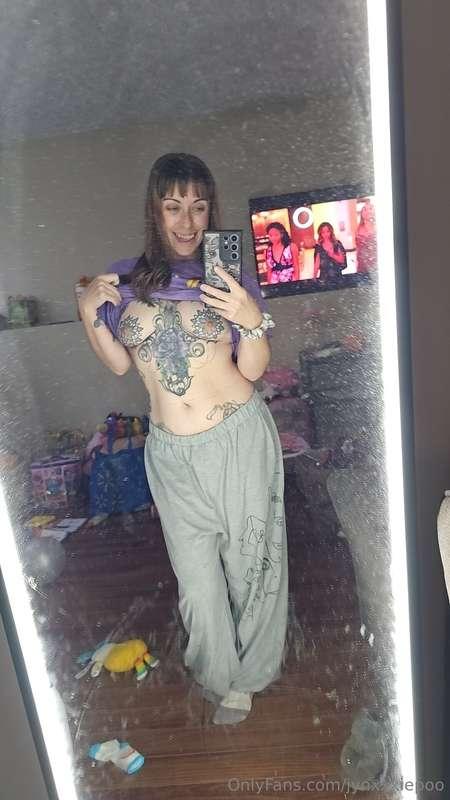 Does my new hair cut make the girls look good hehe 