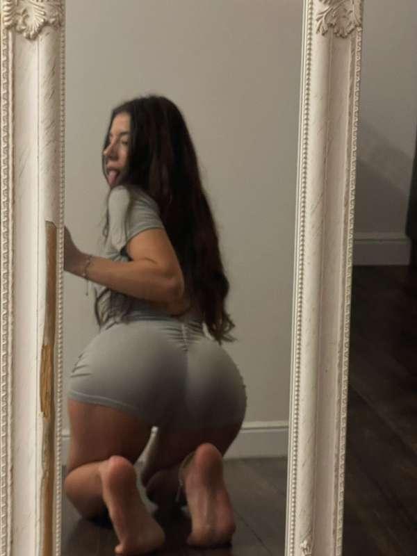 twerk_model image #9