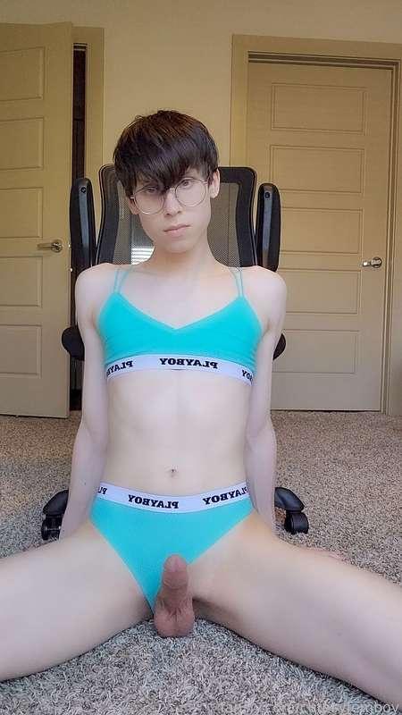 cutesyfemboy image #4