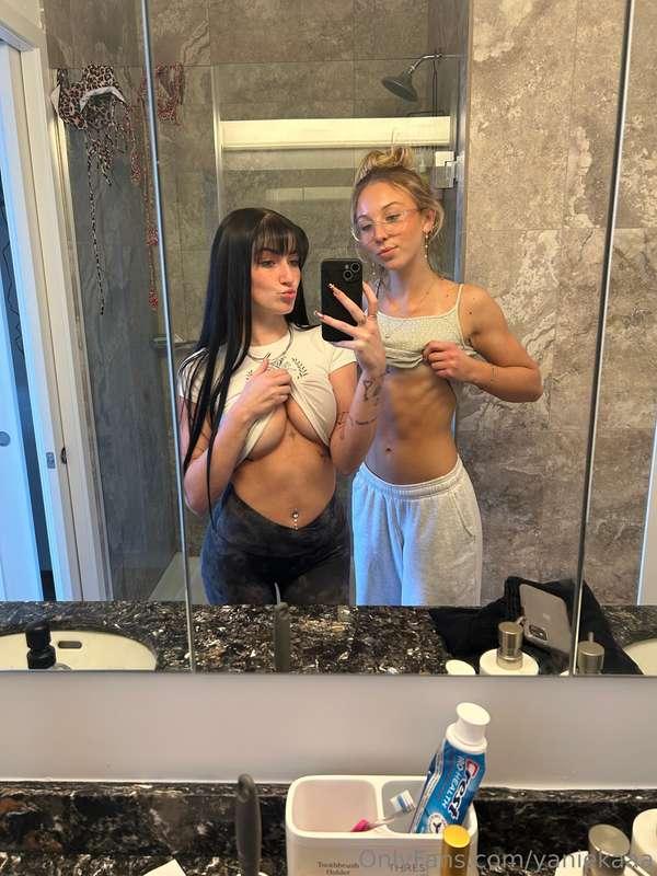 LIVE WITH @itskatbabyy AT 5PM MST!!! Come have some fun with..