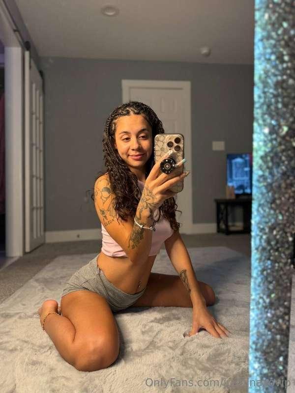 Guess what naughty thing I’m doing tonight… slide to my DM b..