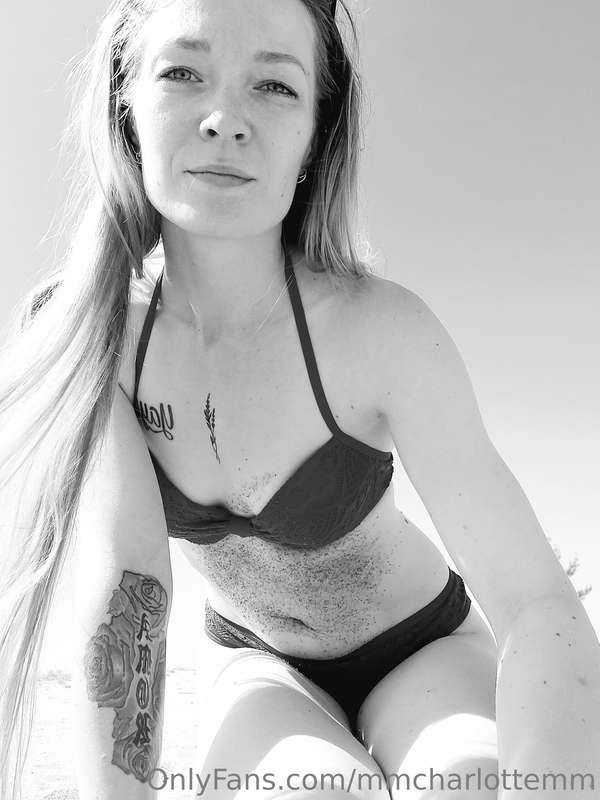 Beach 😍 @mmcharlottem 👈😉❤️‍🔥