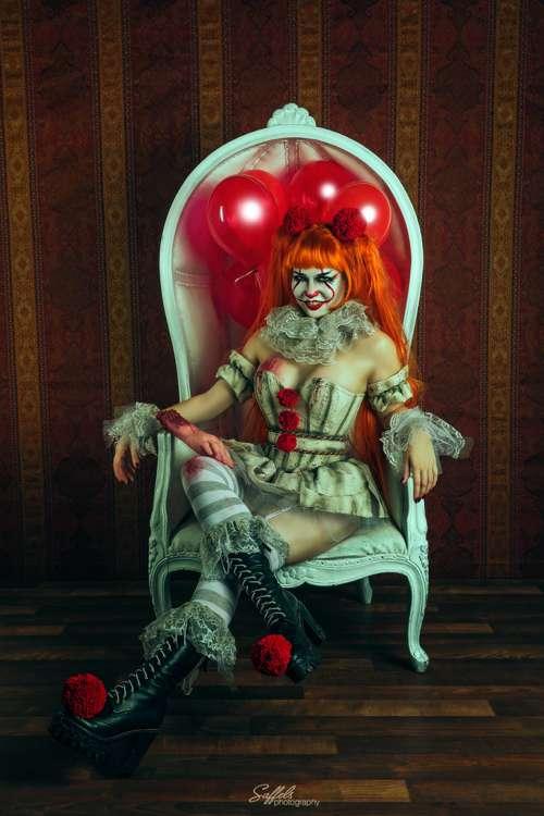Moar spoopy Pennywise!! 🤡🎈