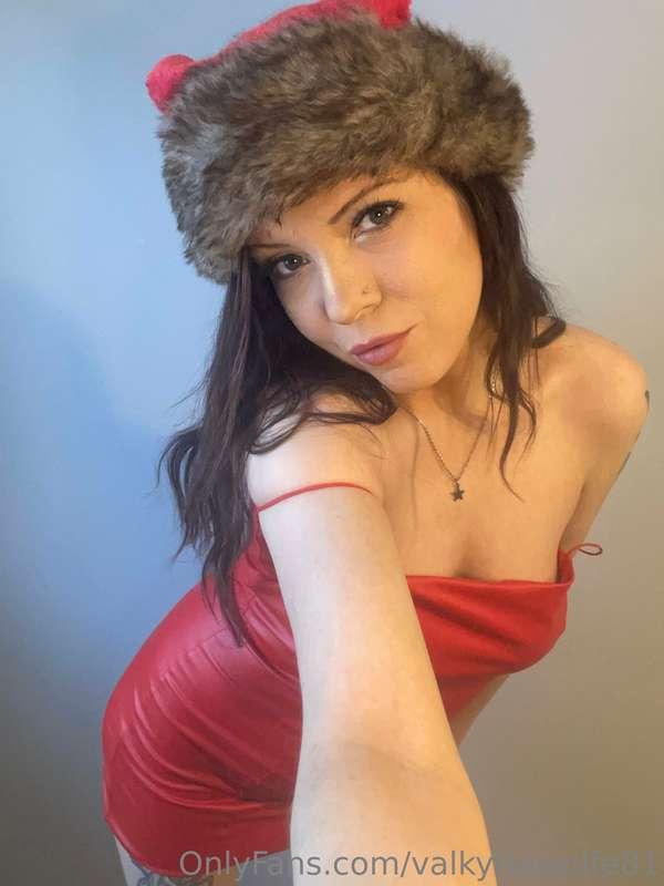 Subscribe to my main page @valkyriewolfe NOW and I will send..