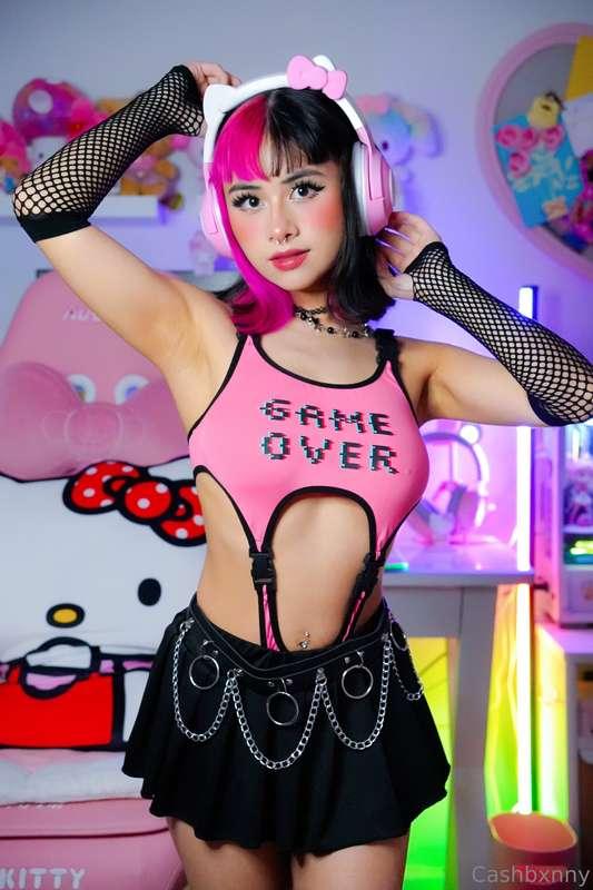 Can I be your player #2? 💗