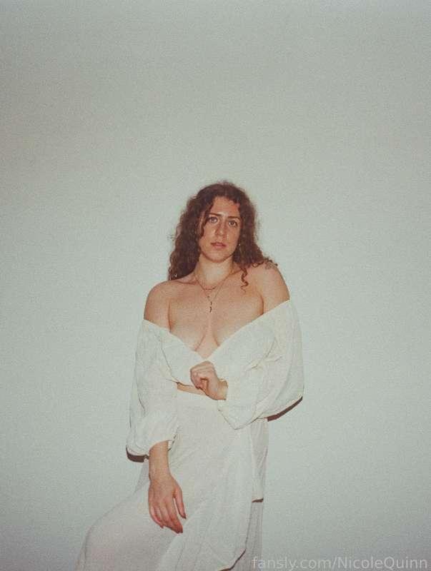 nicolequinn image #0