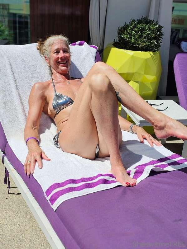 Relaxing in Vegas
