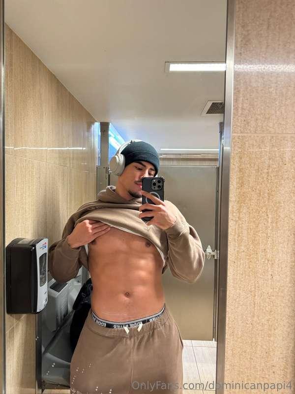 dominicanpapi4 image #0