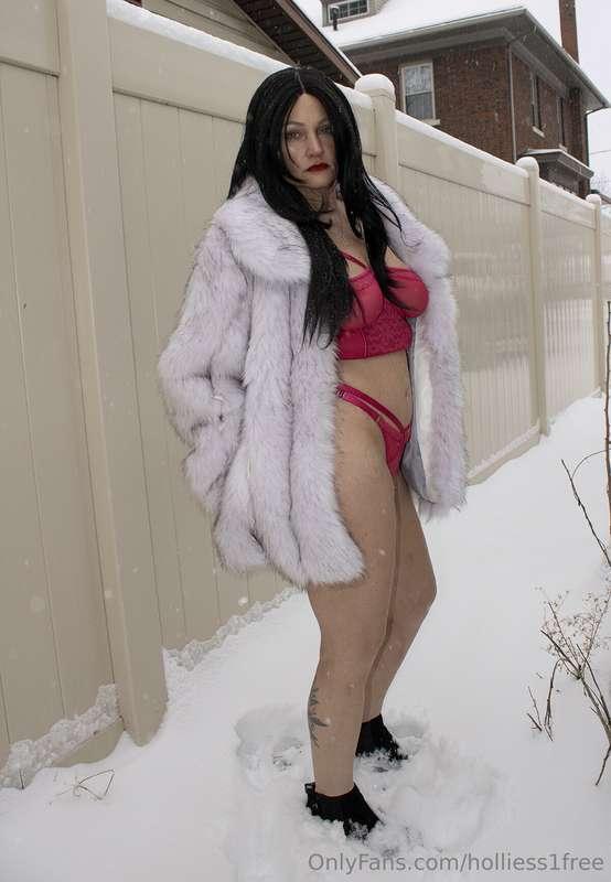 holliess1free image #8