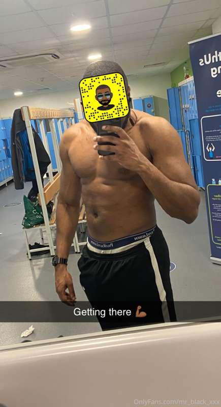 How am I looking?! 💪🏾🏋🏿‍♂️