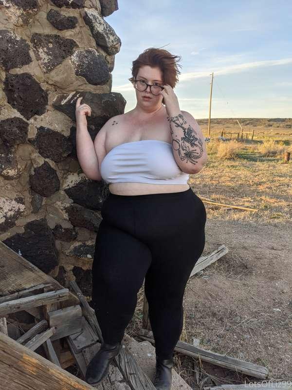 Summer heat has me missing my short hair, and slutty adventu..