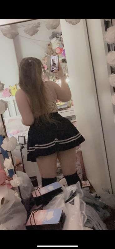 Was no one gonna tell me I look cute from behind !? 