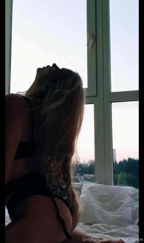 I want to be your scotch tape so you can tear me off both si..
