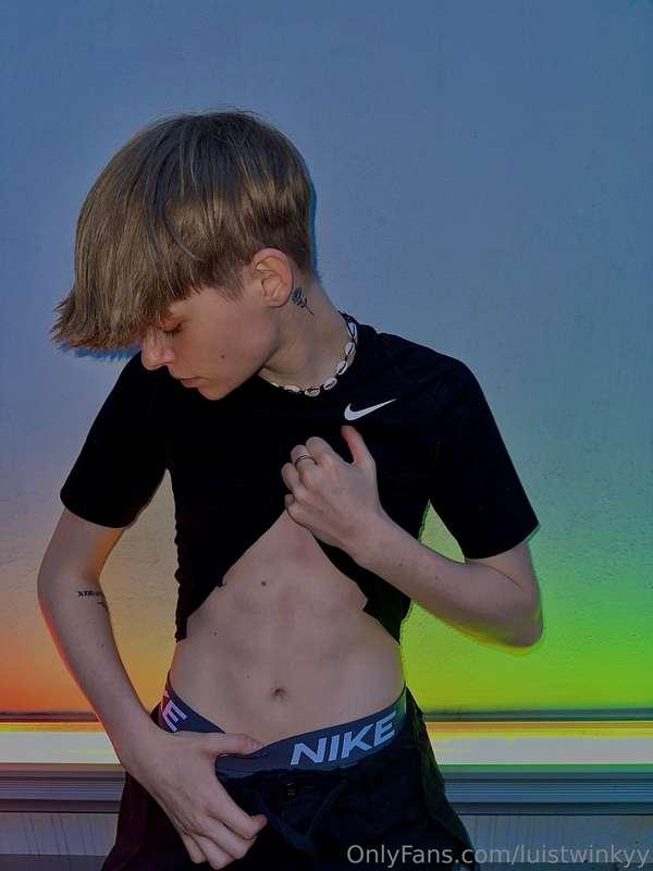 luistwinkyy main image