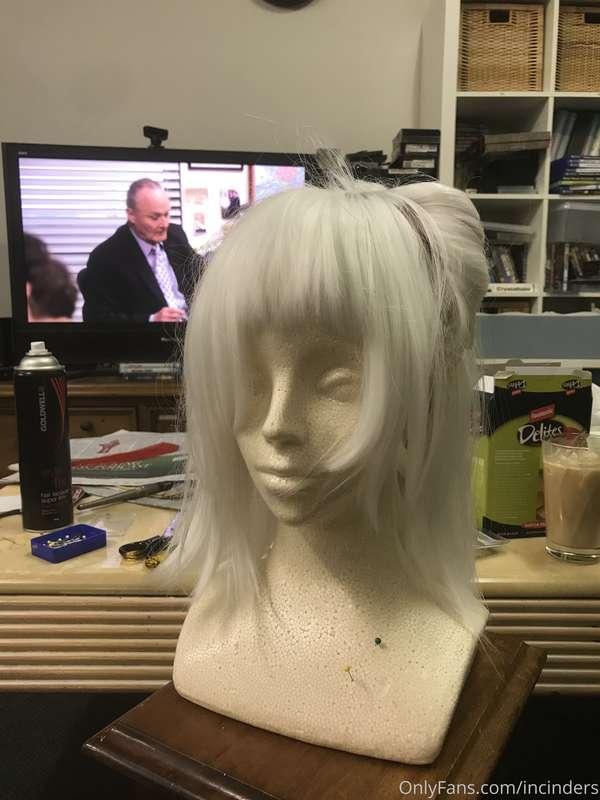 People were interested in behind-the-scenes content so: work..
