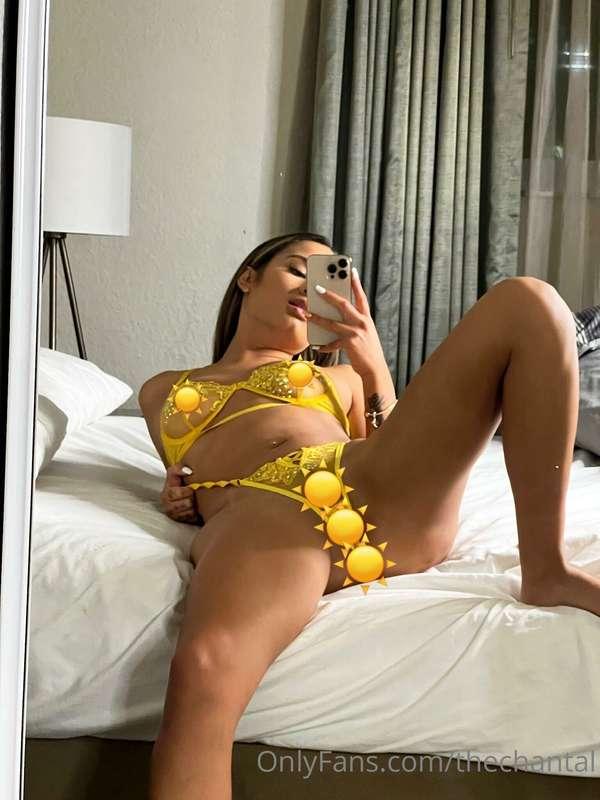 my pussy's like the sun, nice n warm, AND, lets be real, jus..