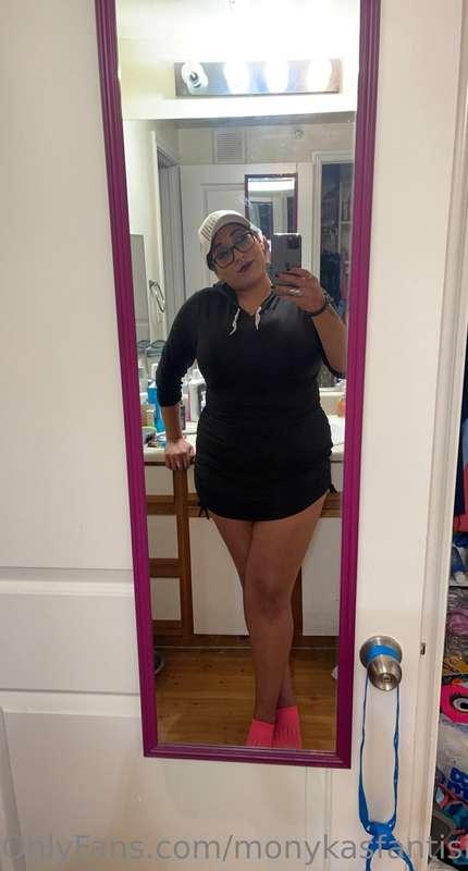 I love dresses! That means no pants😏😜