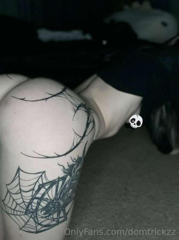 <3