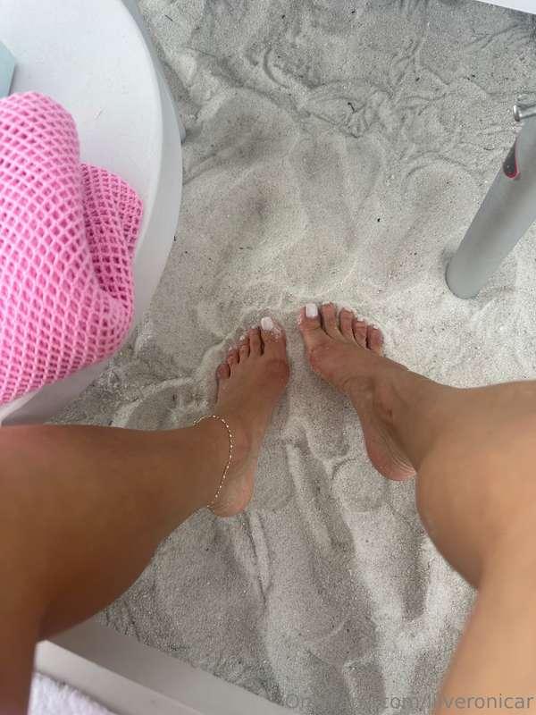 My feet 👣
