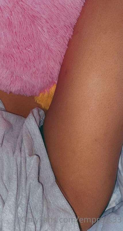 Rise and shine my loves ☀️ pm me and wish me a good morning ..