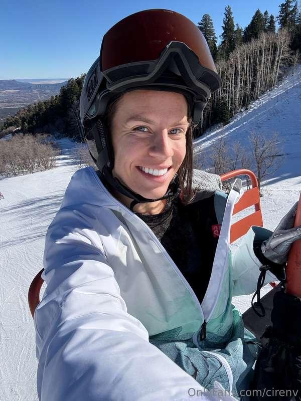 More fun in the snow for me! 🏂🗻