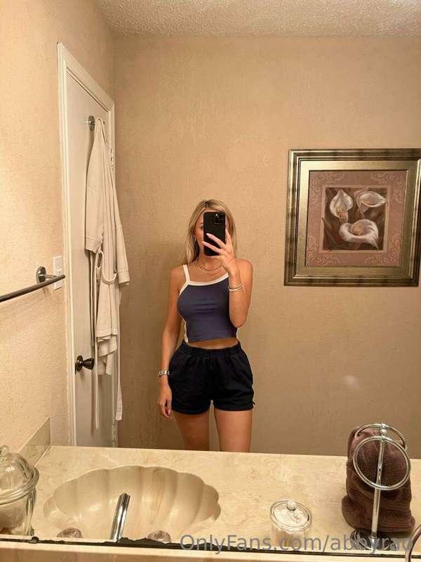 Letting my BARE tits breathe on the next pic 🥵