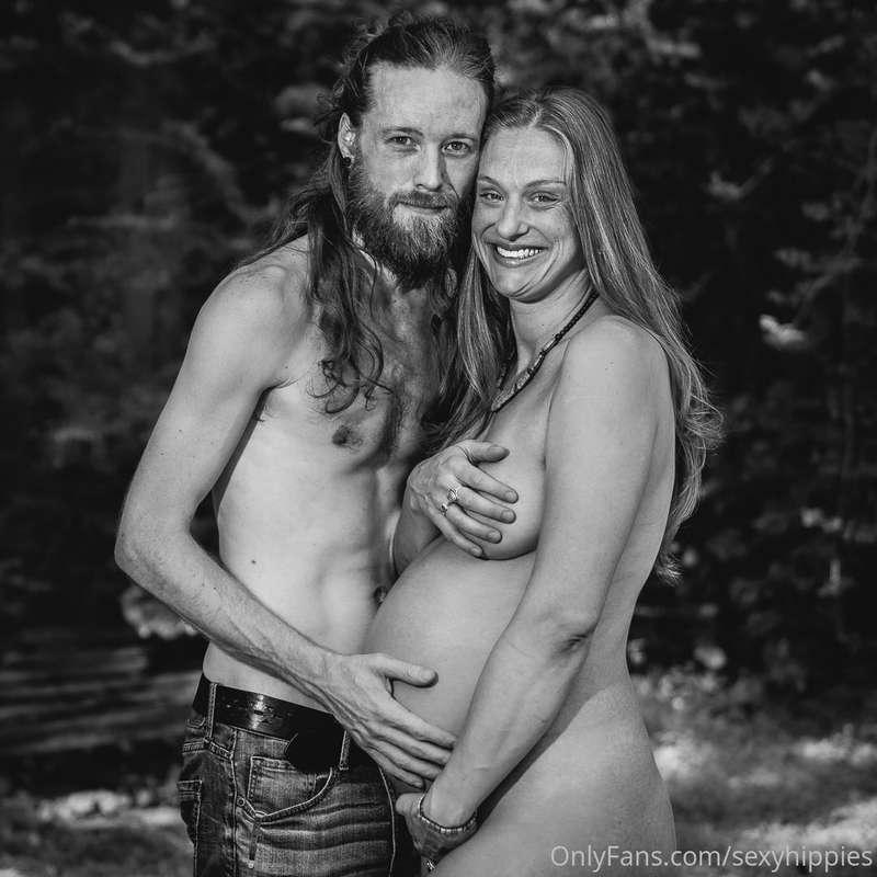 ‪We made it to our due date/40 weeks #pregnant! Everything i..