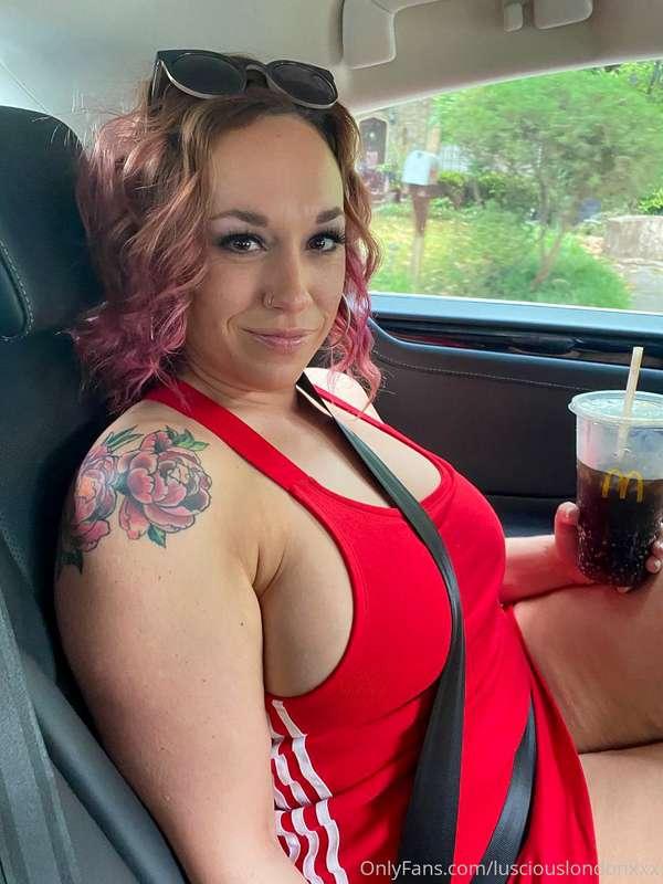 No bra no panties, but I still get service 😈