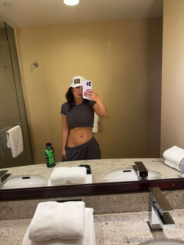 I'll always sneak off to take mirror pics for you 🥵