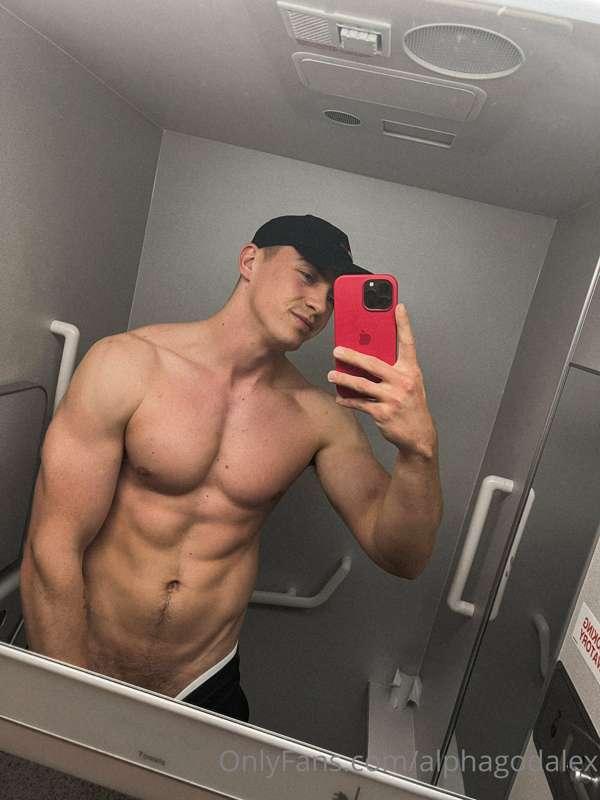 Who thinks I’m in the Mile High Club? 😏