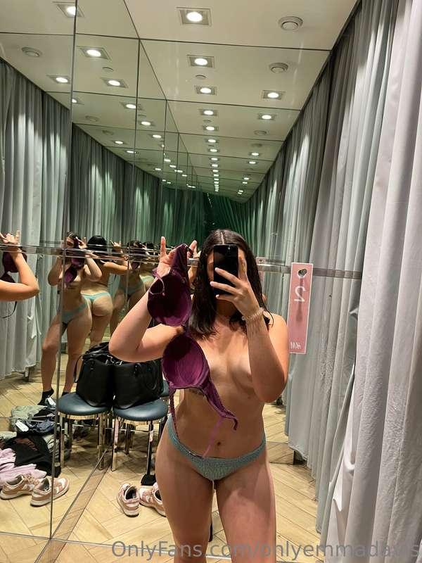 aaannnnddd the bra is gone😌