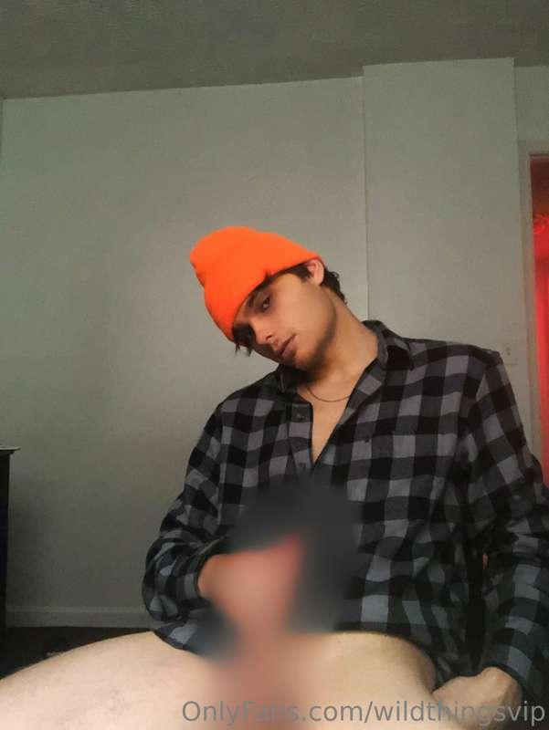 like if u want to unblur that @badboybranxo @badboybran cock..