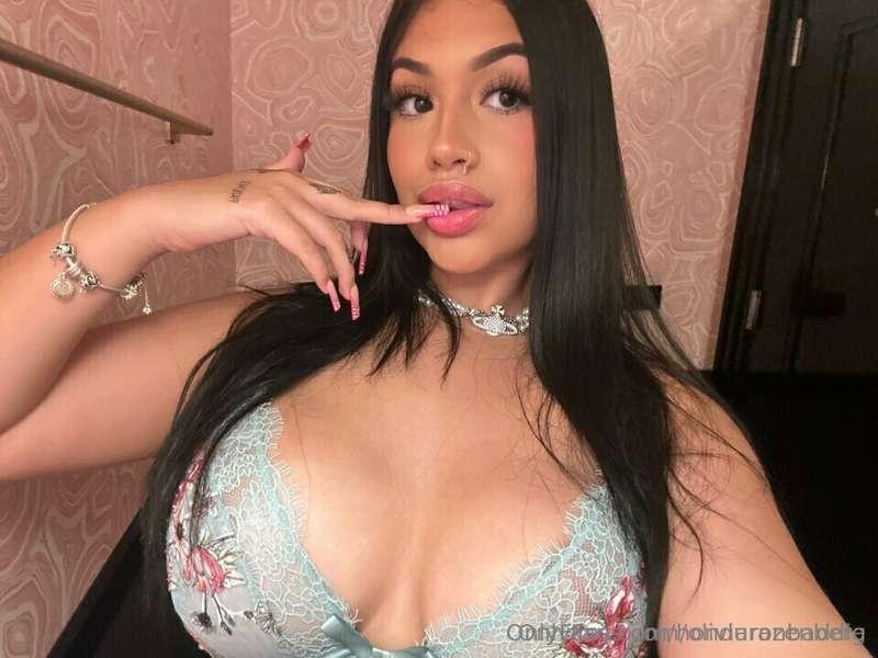 Think you can handle @honduranbaddie big peach bouncing up a..