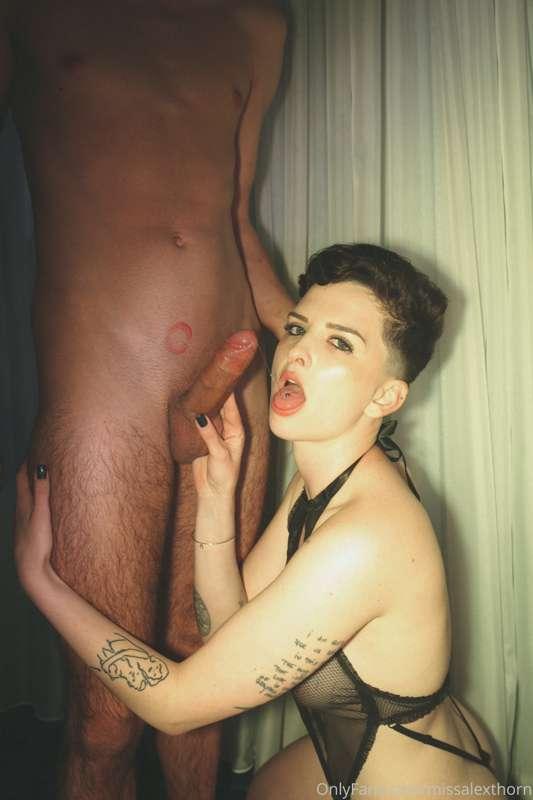 I'm inviting Alice for a shooting this week. Till then pleas..