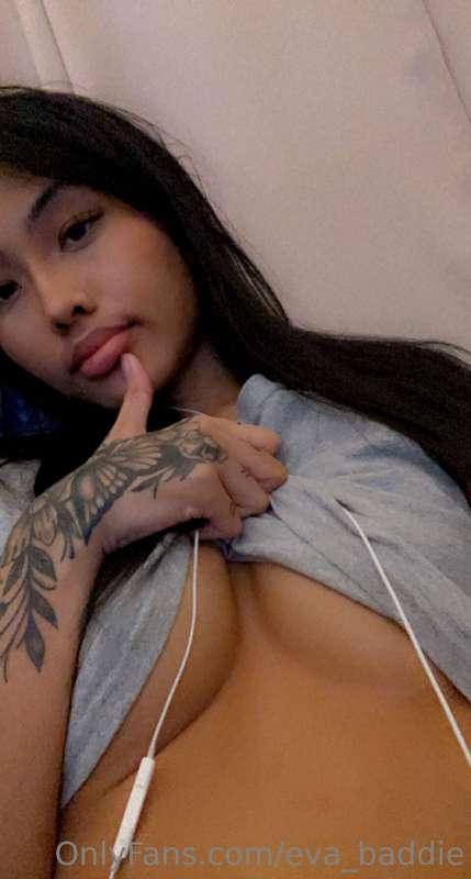 Not everyone sees my twitter posts so ill post the lewds her..