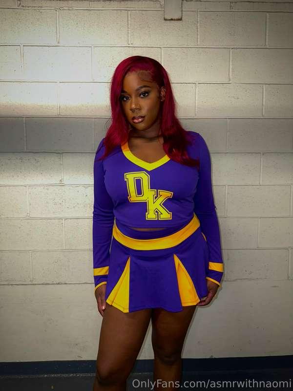 Can you guys guess what my Halloween costume was👀?