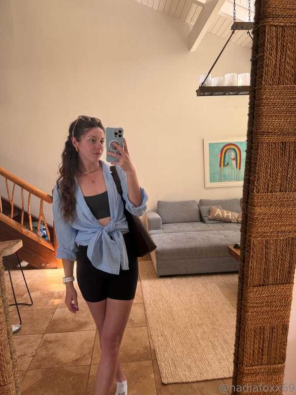 Island girl = beach waves and no makeup always! 