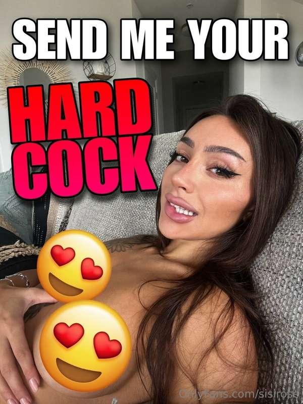 ### SEND ME YOUR ***HARD COCK*** 🍆👀 
i’m giving out free dic..