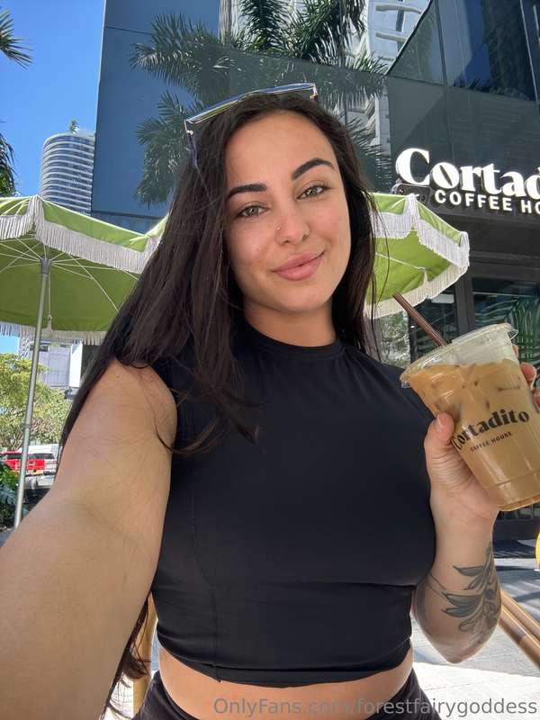 Me 🤝 iced coffee 