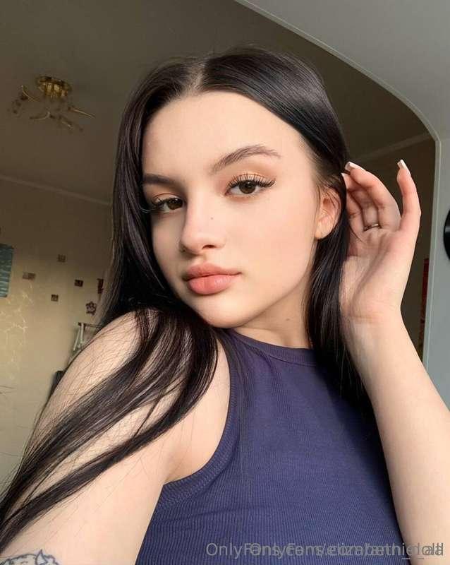 DO YOU WANT TO CUM?💦💦Look at her👅@elizabeth_dolll wants to s..