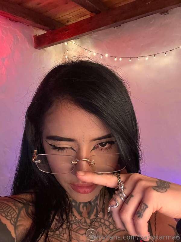 Good evening my love 😏I want you hot with me 🥵😳