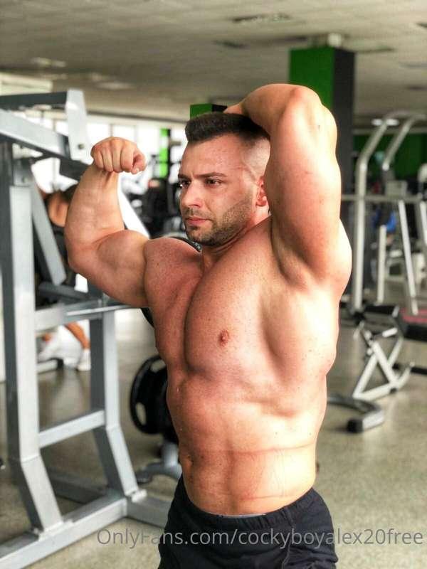 💥For more hot content join my VIP page @cockyboyalex20 💥 wil..