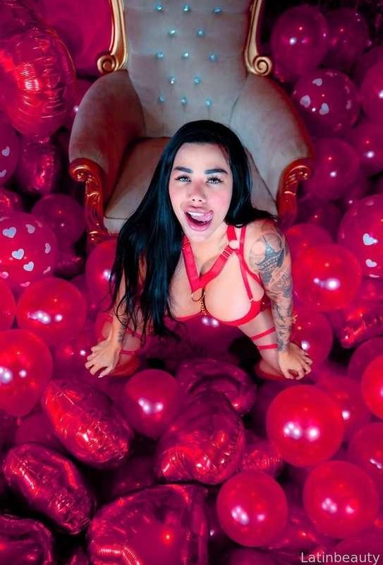 I'm very naughty, you want to play with your cock on my huge tits.... ❤️❤️❤️❤️❤️ 

#threesome #videosxxx #dirty #lesbian #kisses #creampie #wetpussy #analsex #bbc #dickrates #cumstoms #videocalls #threesome #videosxxx #dirty #lesbian #kisses #creampie #wetpussy #analsex #bbc #dickrates #cumstoms #videocalls


