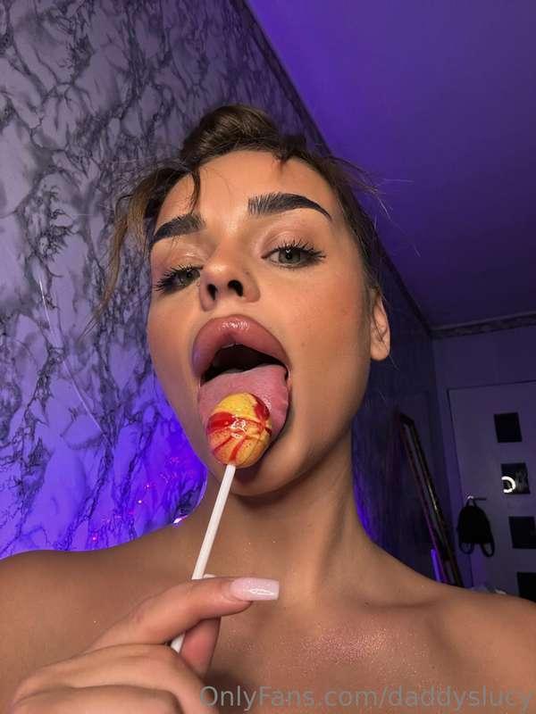 Did you know that lollipops are one of my favorite treats? I..