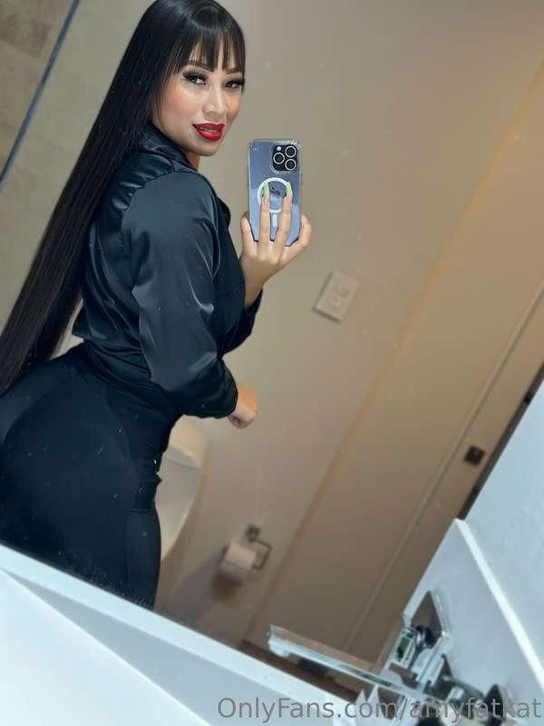 wanna see my outfit my love? 😍