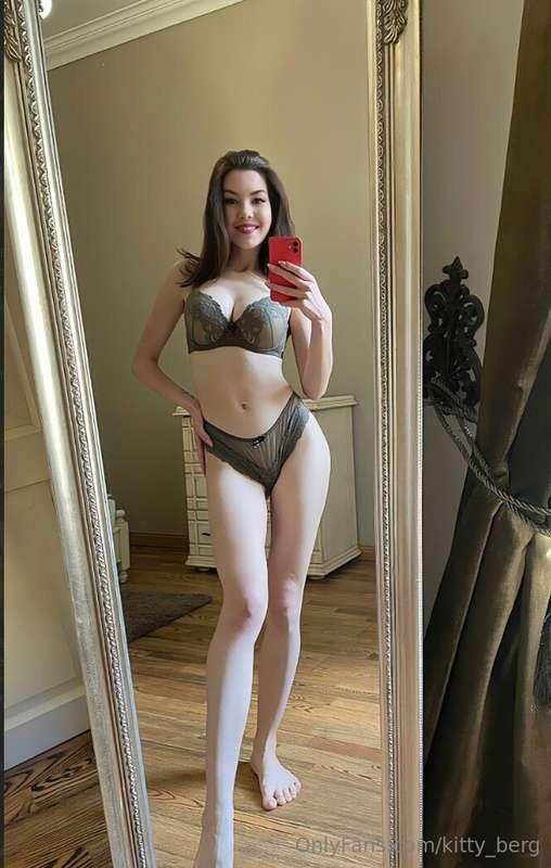 💫 MEET THE ENCHANTRESS @exclusive.content.eliza 💫Her charm i..
