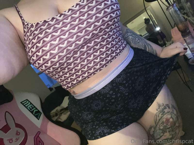 Come to bed and play with me ☺️☺️☺️☺️